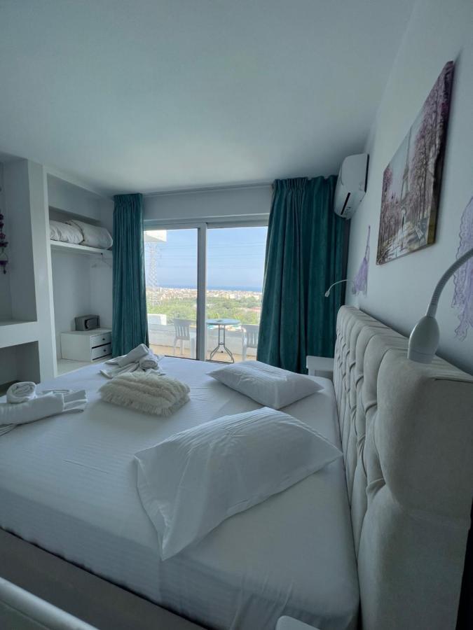 Silia Suites Малиа Екстериор снимка
