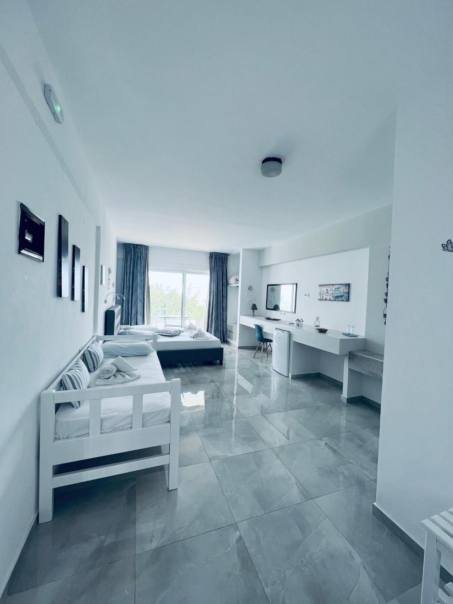 Silia Suites Малиа Екстериор снимка