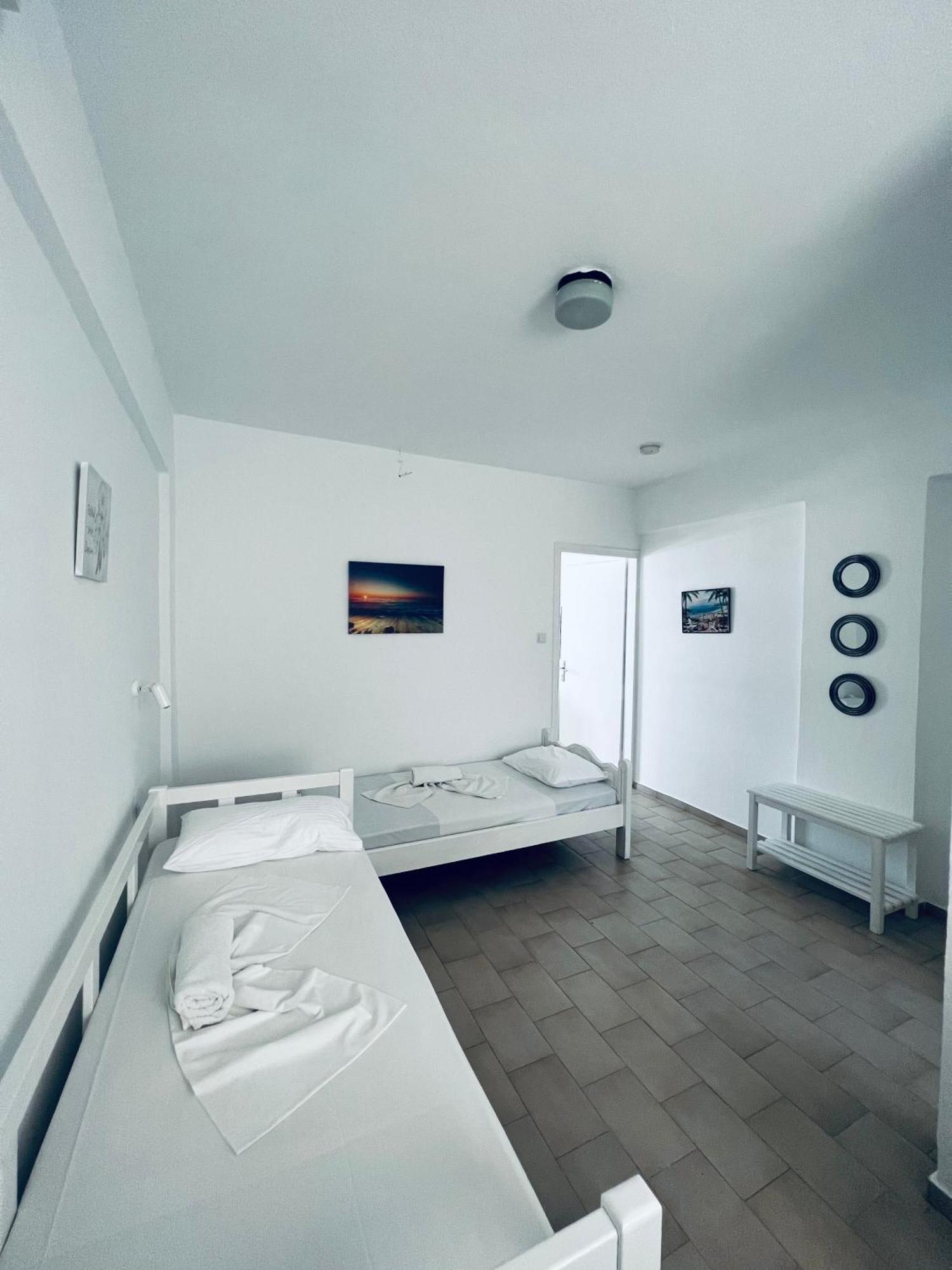 Silia Suites Малиа Екстериор снимка